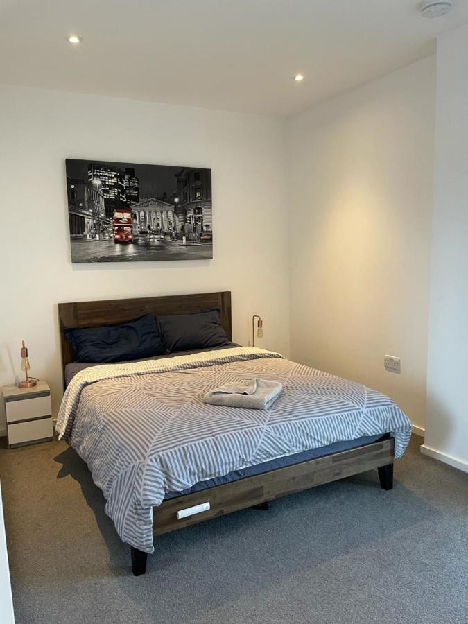 Luxury En-Suite Room Olympic Village In Shared Apartment London Exteriör bild