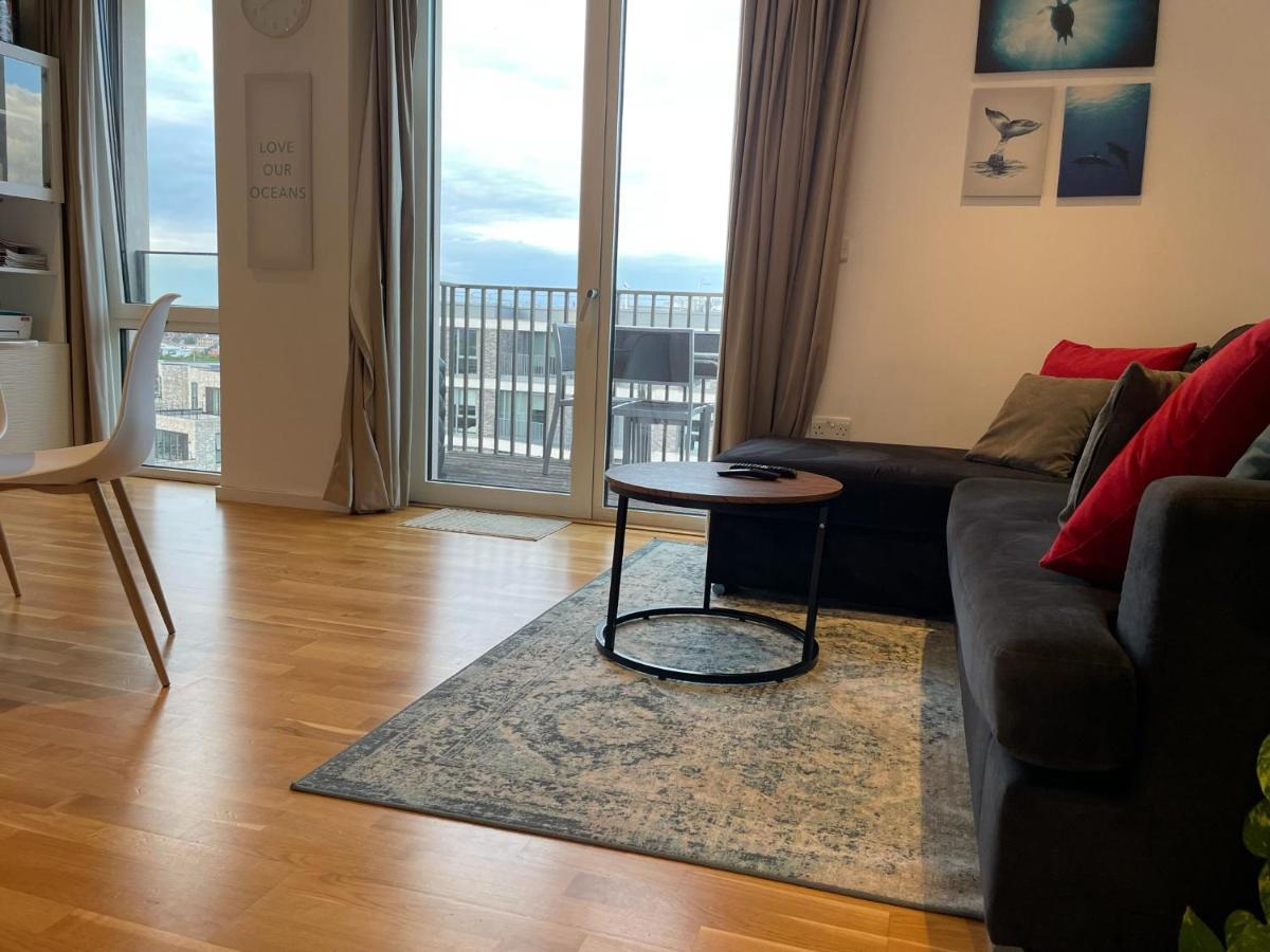 Luxury En-Suite Room Olympic Village In Shared Apartment London Exteriör bild