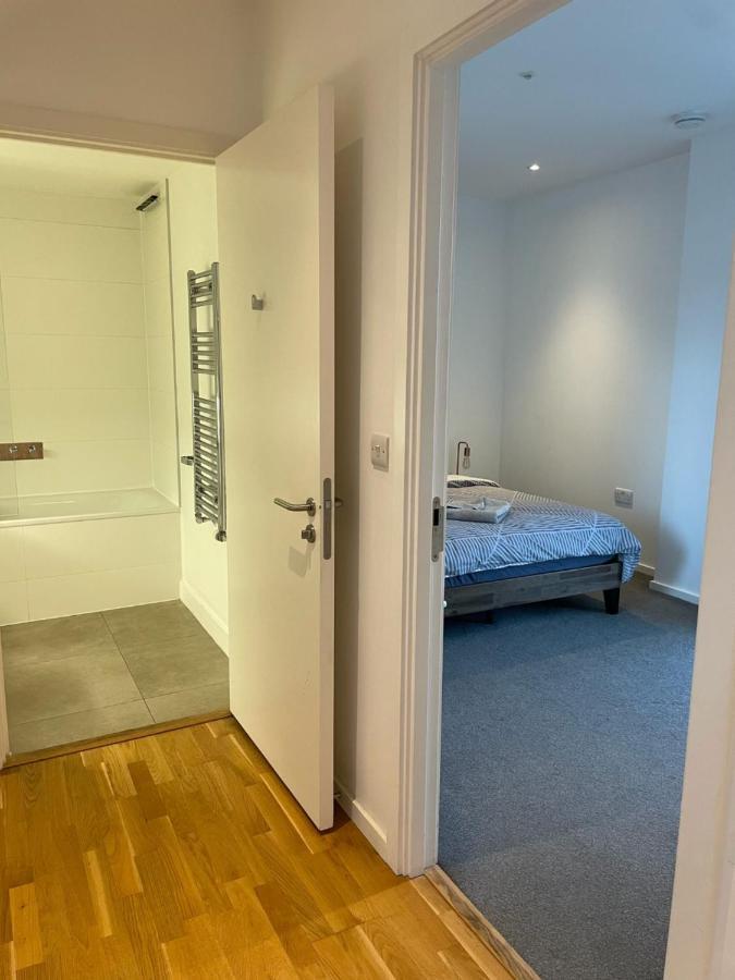 Luxury En-Suite Room Olympic Village In Shared Apartment London Exteriör bild