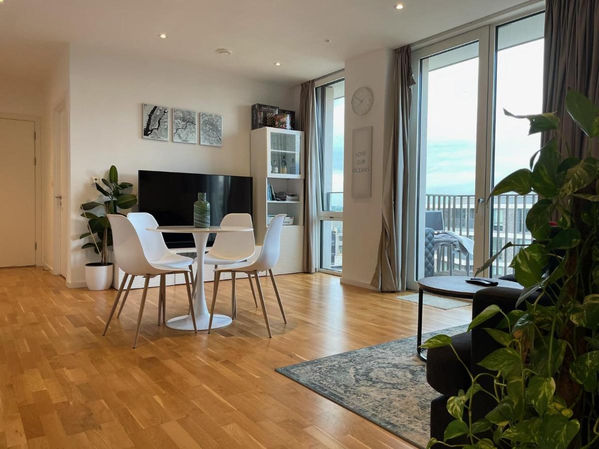 Luxury En-Suite Room Olympic Village In Shared Apartment London Exteriör bild